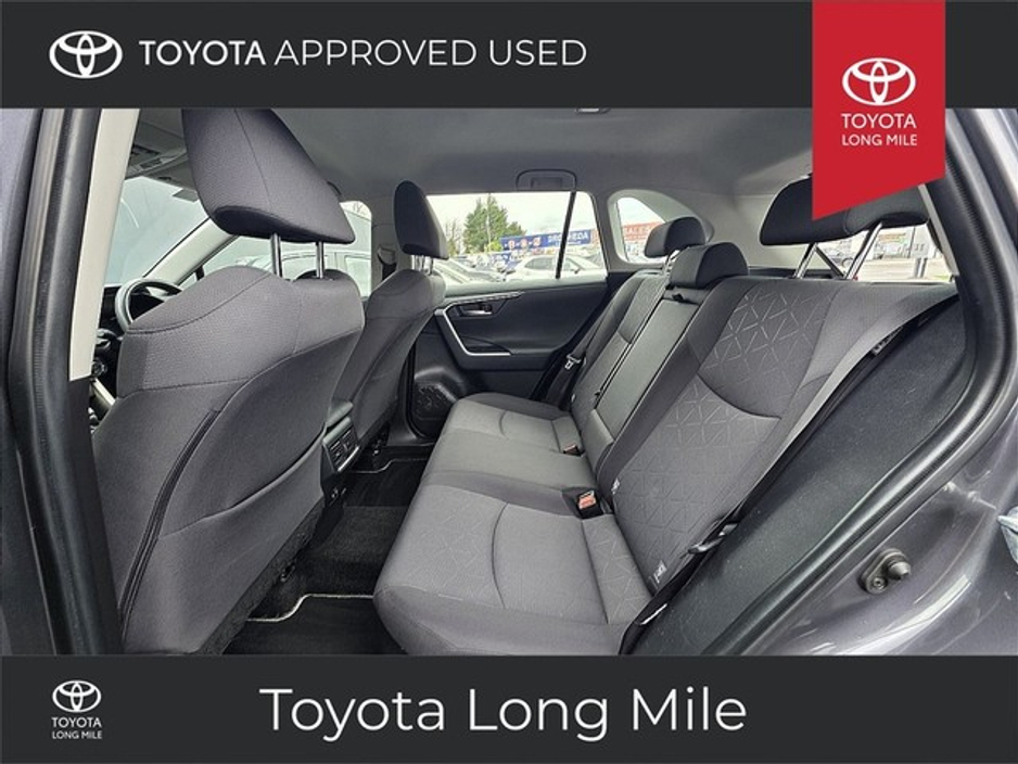 2021 Toyota Rav4 - image 9