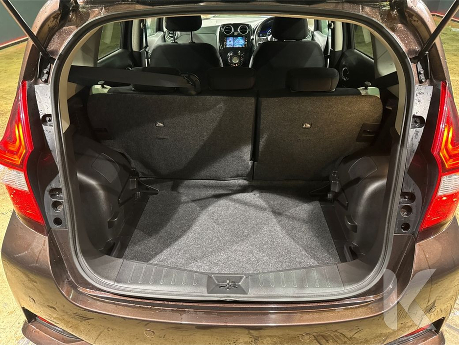 2019 Nissan Note E-POWER HYBRID - FACTORY ALLOYS - 360 CAMERA - PUSH START/STOP BUTTON €12,450