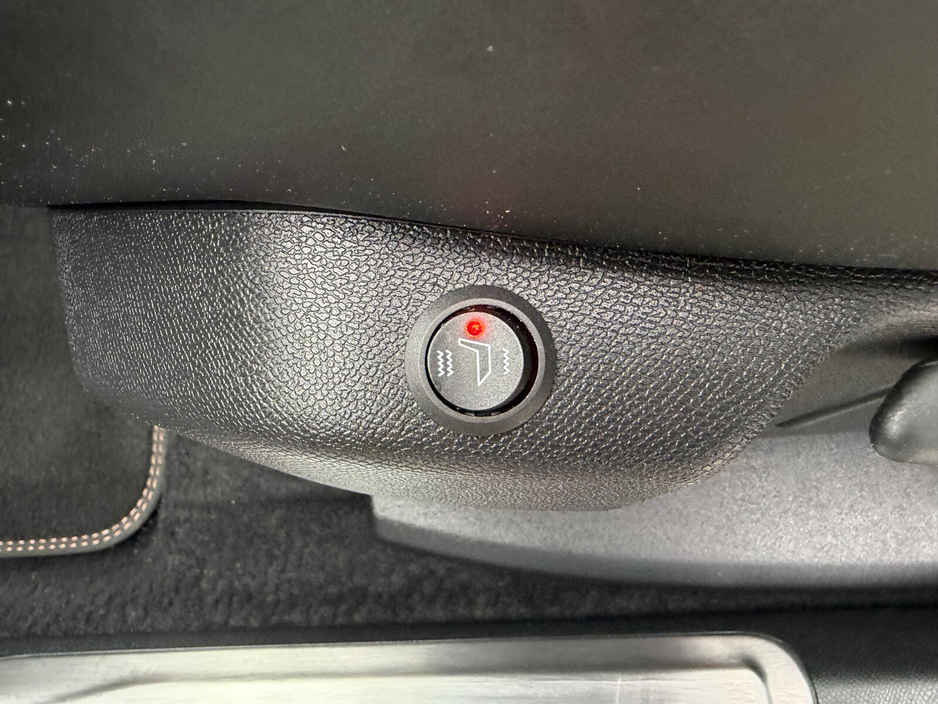 2025 Peugeot 5008 - image 15