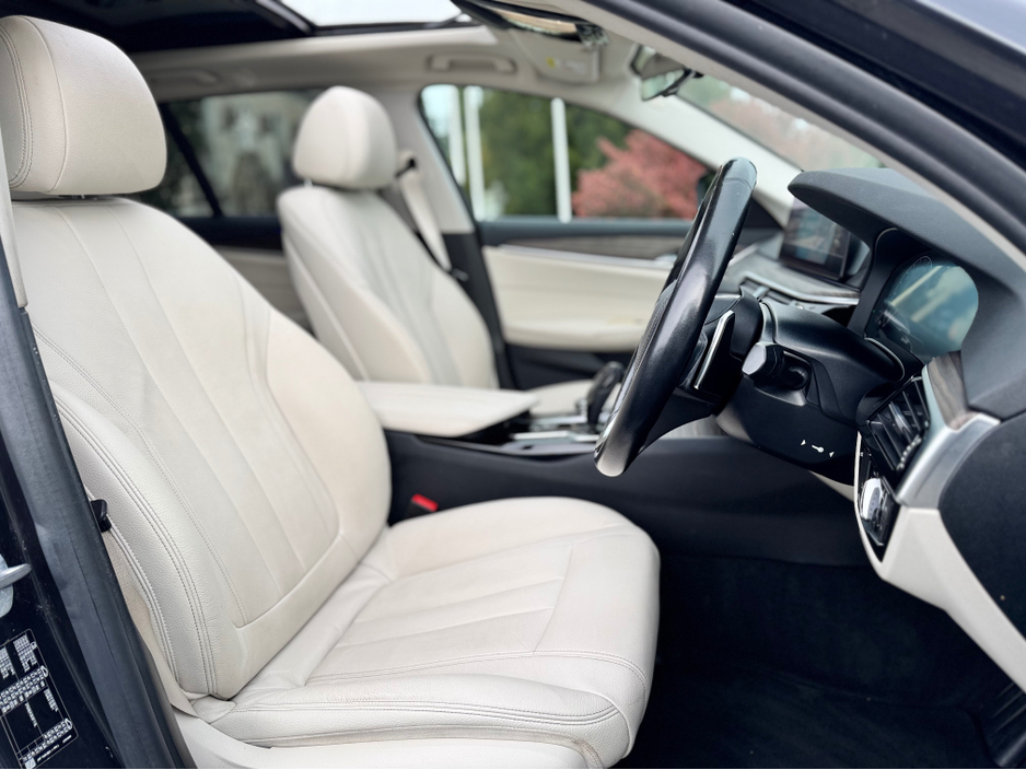 2019 BMW 5 Series 520D TOURING * PANROOF * 3D CAMERA PACK * €24,950