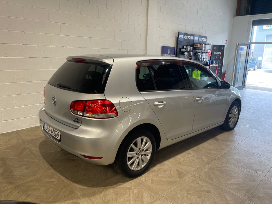 2013 Volkswagen Golf - image 3