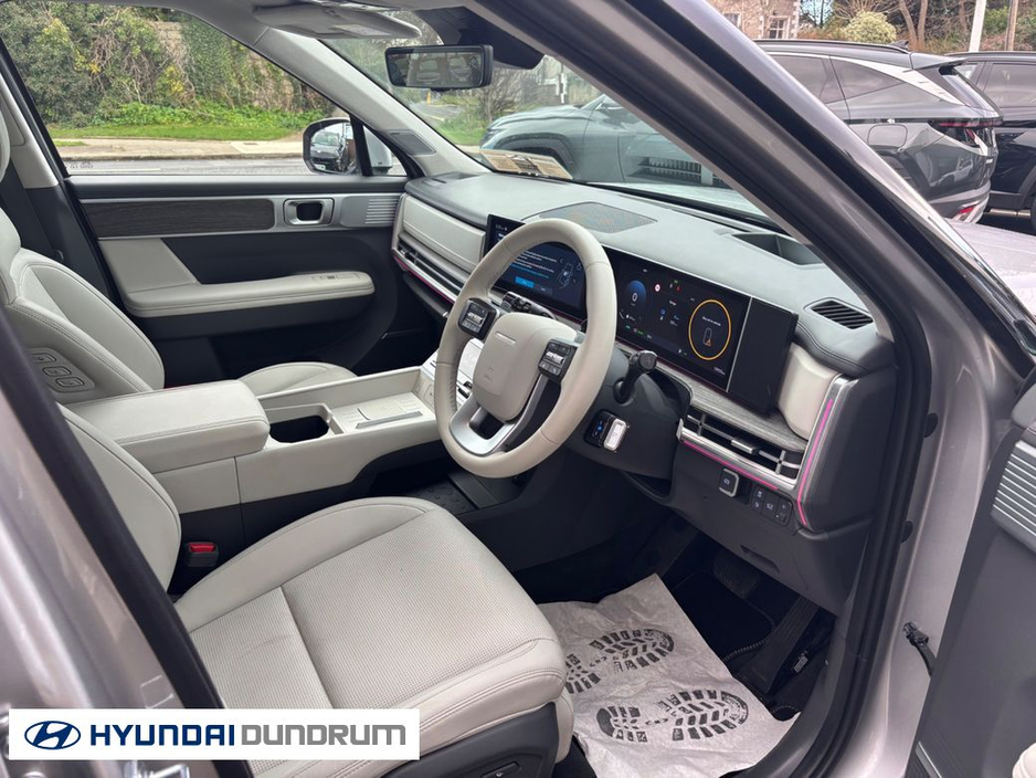 2025 Hyundai Santa Fe Phev Premium €64,950