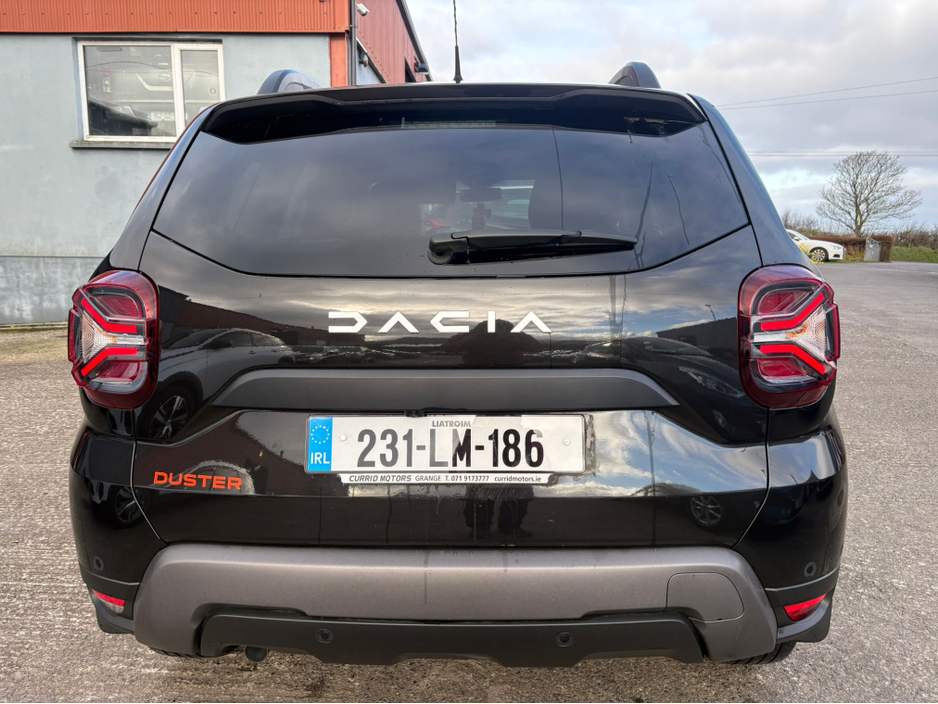 2023 Dacia Duster - image 3