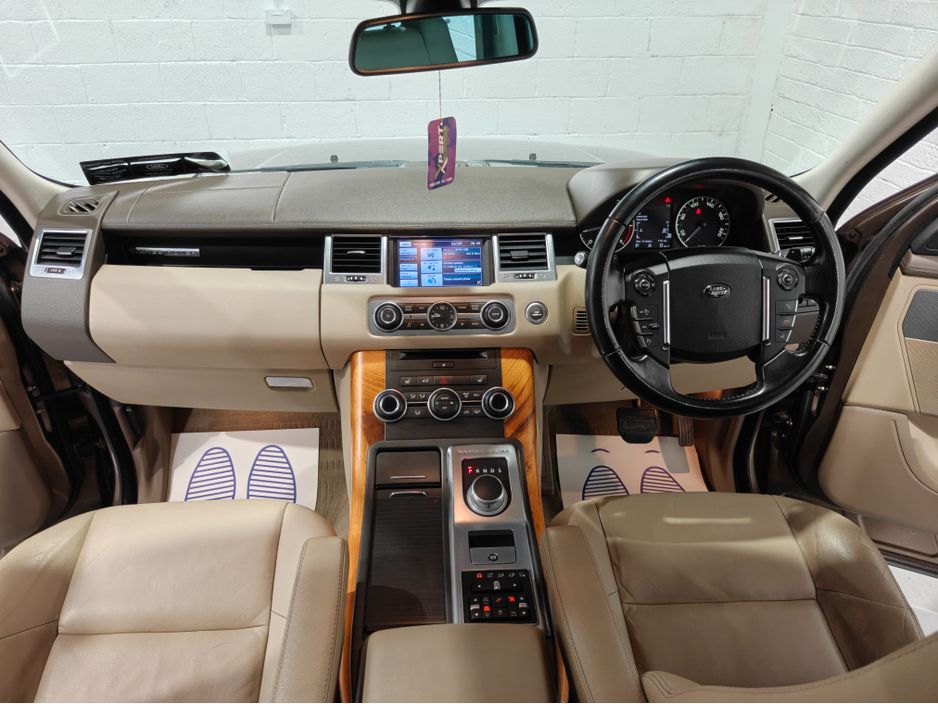 2013 Land Rover Range Rover 3.0 V6 DIESEL SE 4DR AUTO €16,750