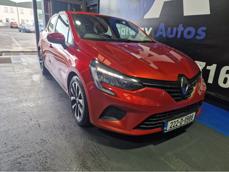 2022 Renault Clio - image 13