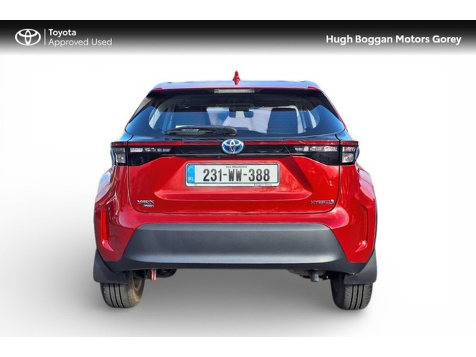 2023 Toyota Yaris Cross - image 4