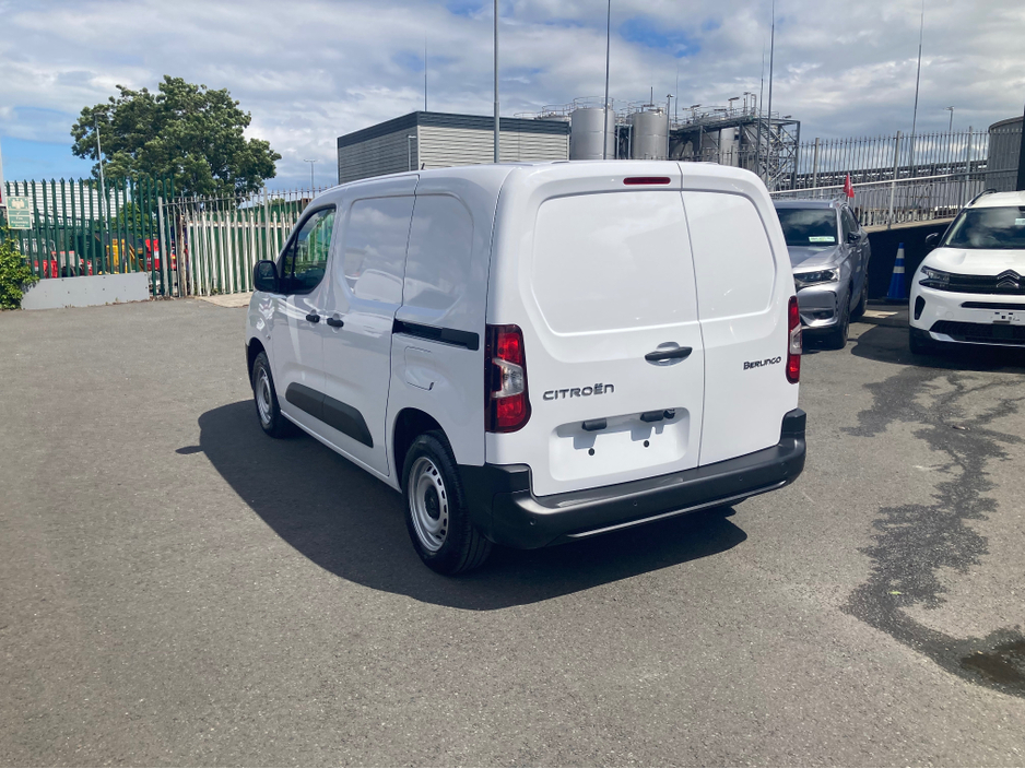 2026 Citroen Berlingo - image 14