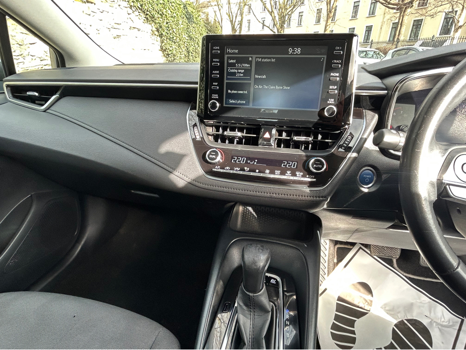 2021 Toyota Corolla - image 10