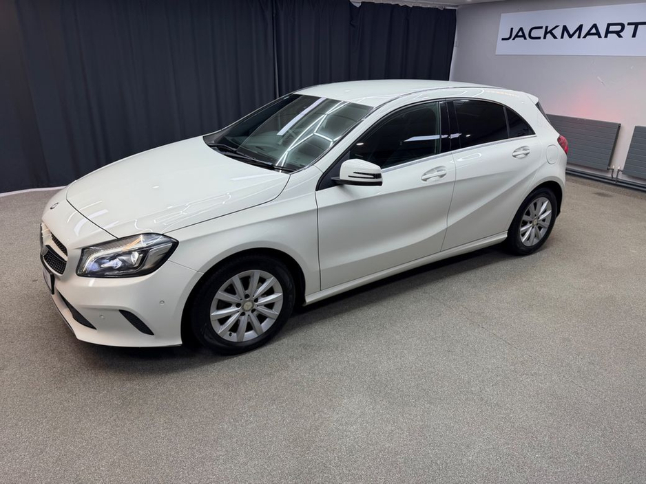 2016 Mercedes-Benz A Class - image 5