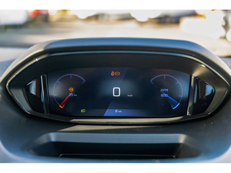 2026 Peugeot Partner - image 9