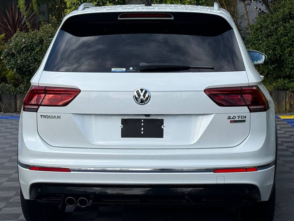2018 Volkswagen Tiguan - image 18