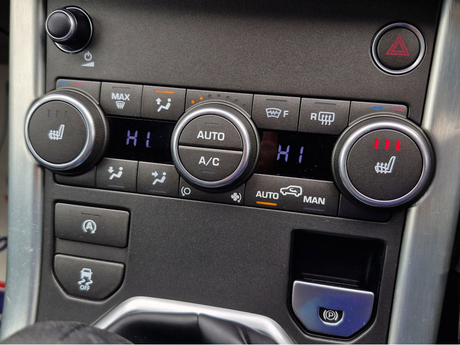 2017 Land Rover Range Rover Evoque - image 18