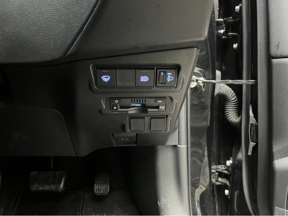 2023 Toyota Corolla - image 11