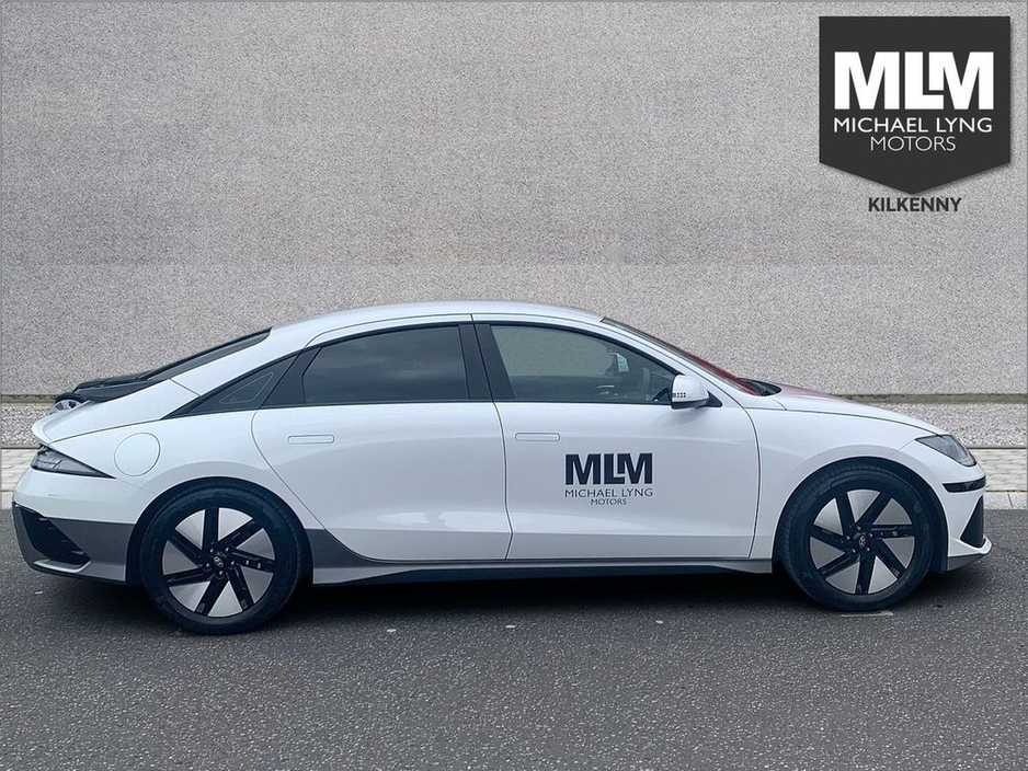 2024 Hyundai Ioniq 6 Signature 77 kW, *Privacy Glass* €34,995