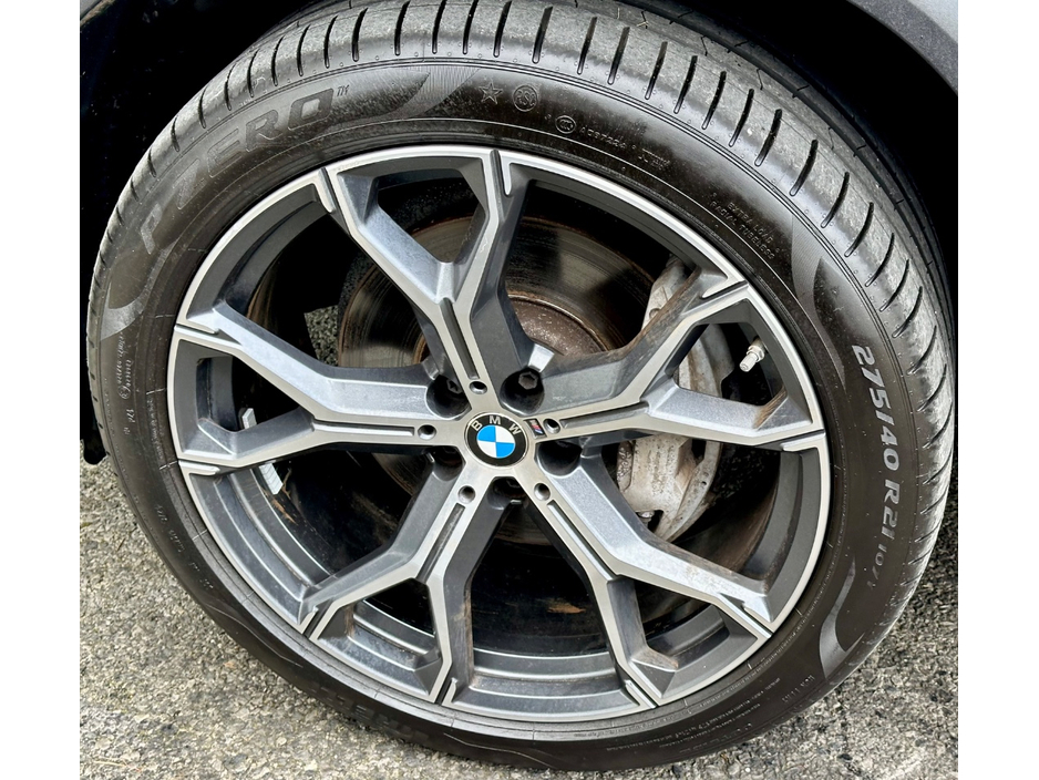 2019 BMW X5 - image 23