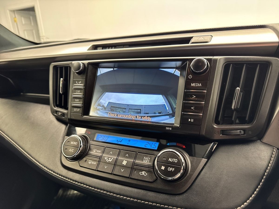 2018 Toyota Rav4 - image 20