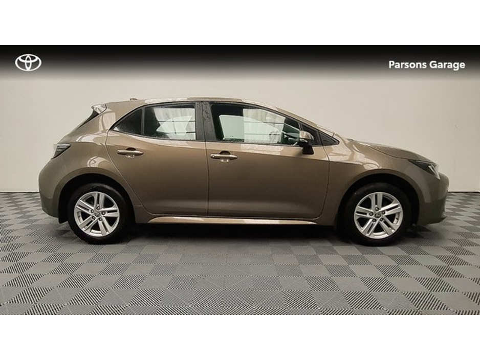 2023 Toyota Corolla COROLLA HYBRID LUNA H/B €27,995