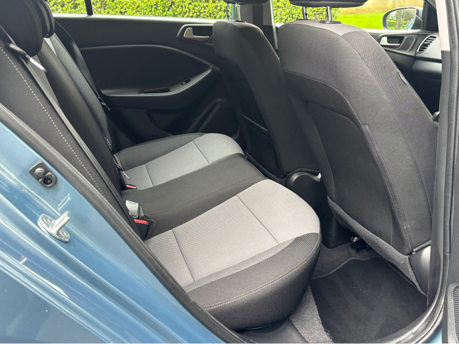 2018 Hyundai i20 - image 10