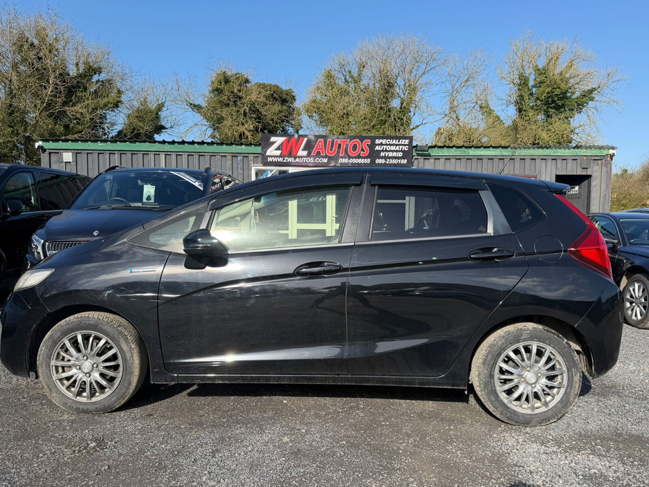 2015 Honda Fit - image 5