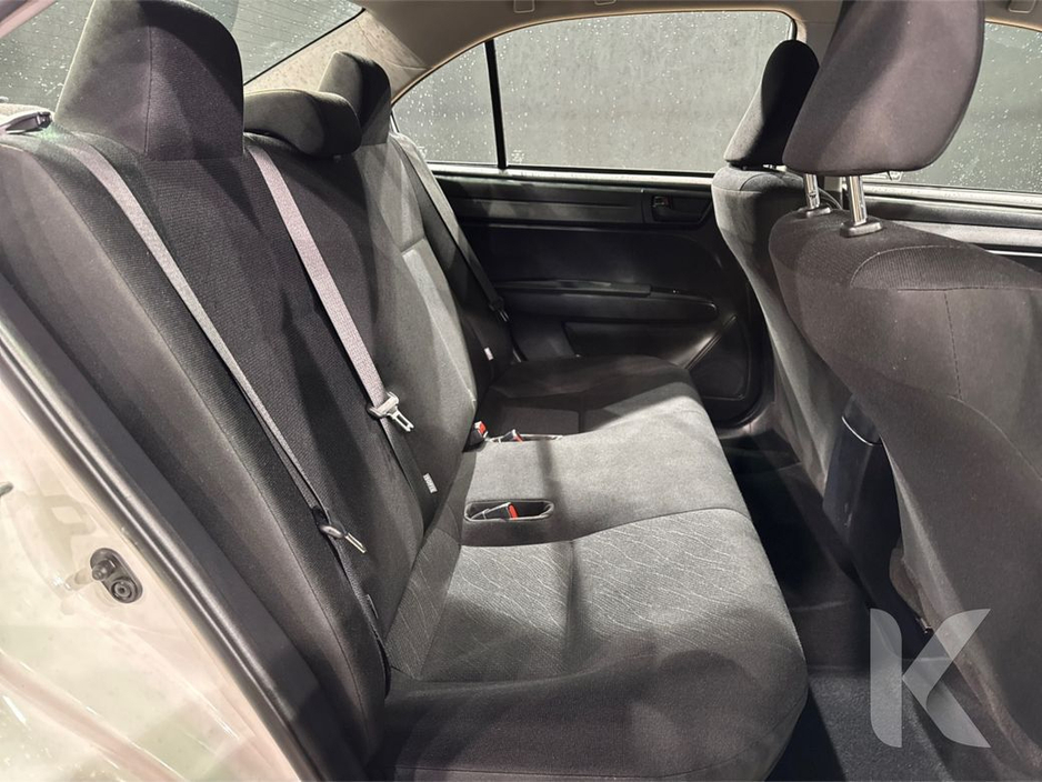 2020 Toyota Corolla - image 12