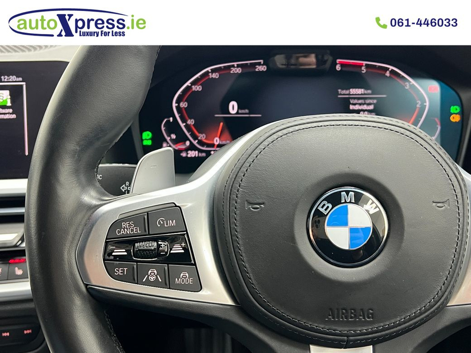 2020 BMW 3 Series - image 32