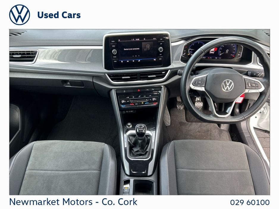 2024 Volkswagen T-Roc - image 15