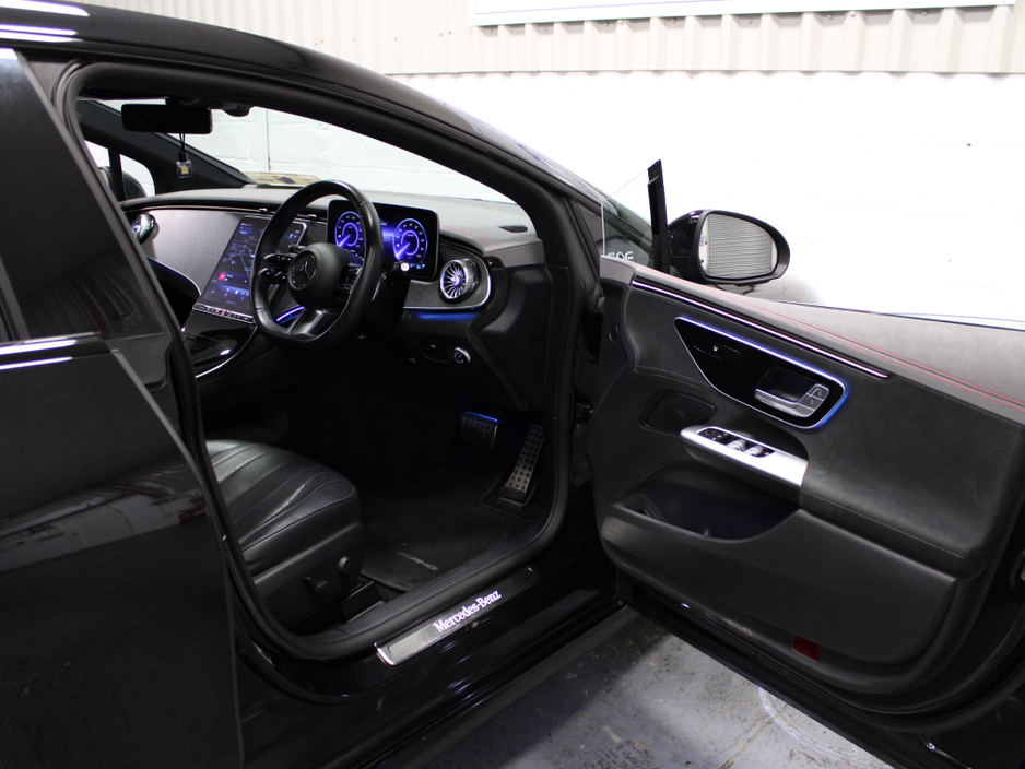 2023 Mercedes-Benz EQE 300 4DR AUTO €48,995