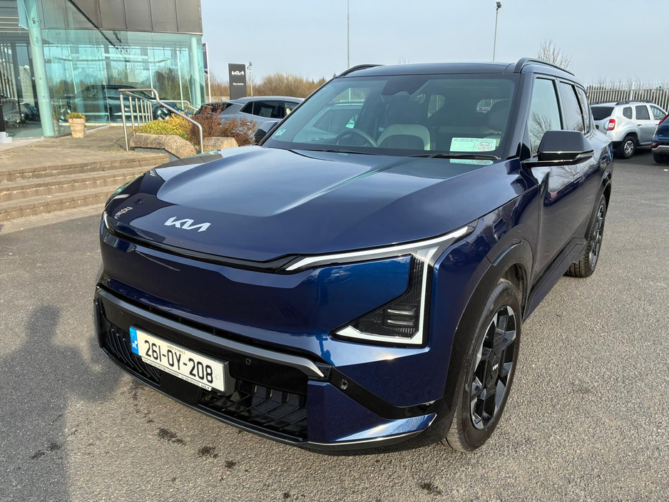 2026 Kia EV5 - image 2