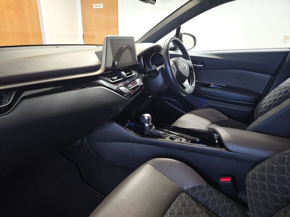2023 Toyota C-HR Hybrid SOL Automatic * Best Spec * €28,950