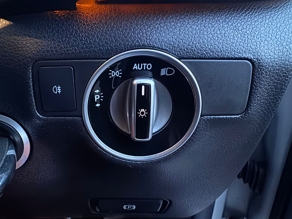 2012 Mercedes-Benz B Class B SERIES SPORT 5DR AUTO €8,750