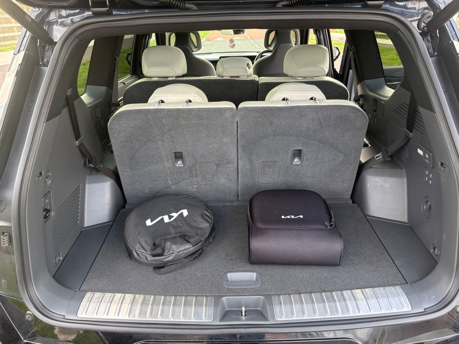 2024 Kia EV9 - image 11