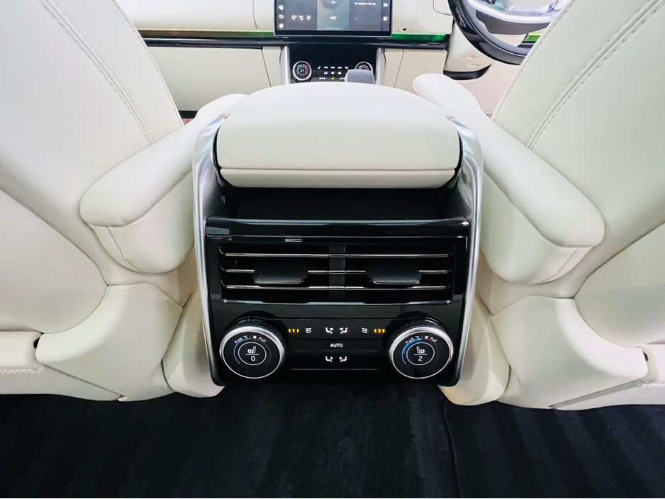 2023 Land Rover Range Rover - image 15