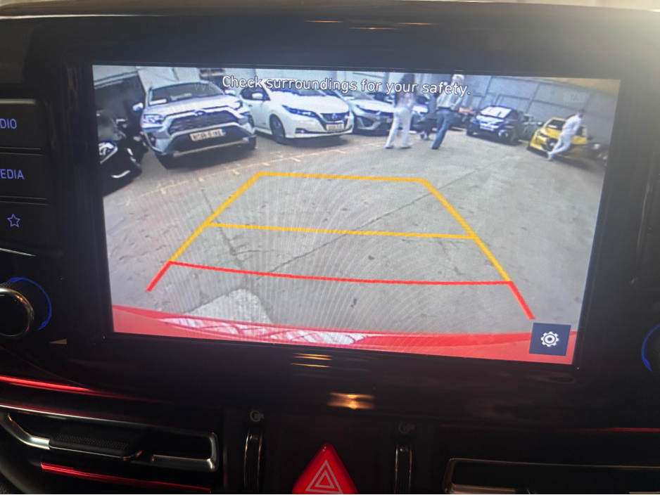 2022 Hyundai i30 - image 17