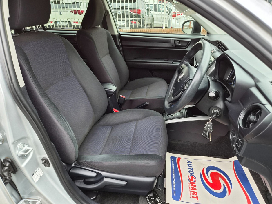 2017 Toyota Corolla - image 13