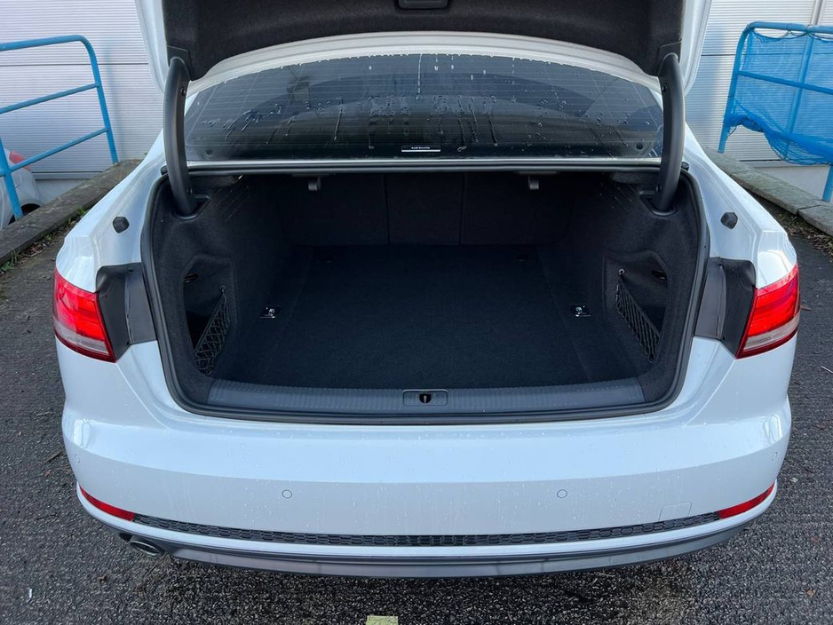 2016 Audi A4 S-LINE PACK 1.4 TFSI // FULL SERVICE HISTORY // NEW 19" S-LINE ALLOYS // APPLE CARPLAY/ANDROID AUTO €19,900