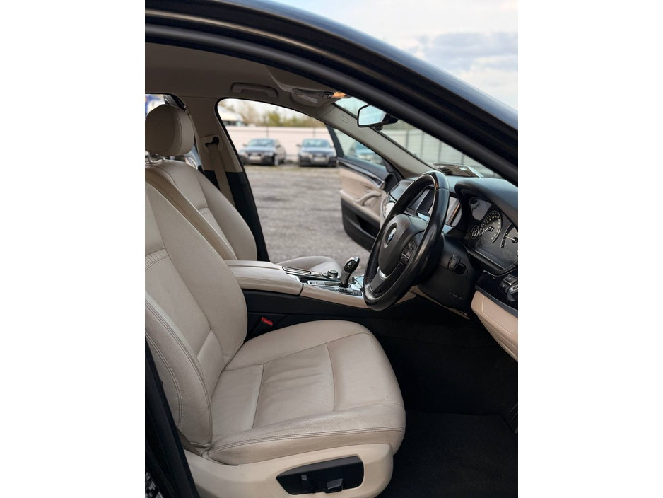 2014 BMW 5 Series - image 31