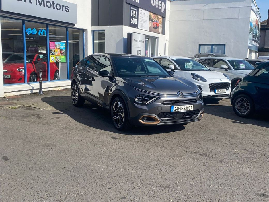 2024 Citroen C4 - image 4