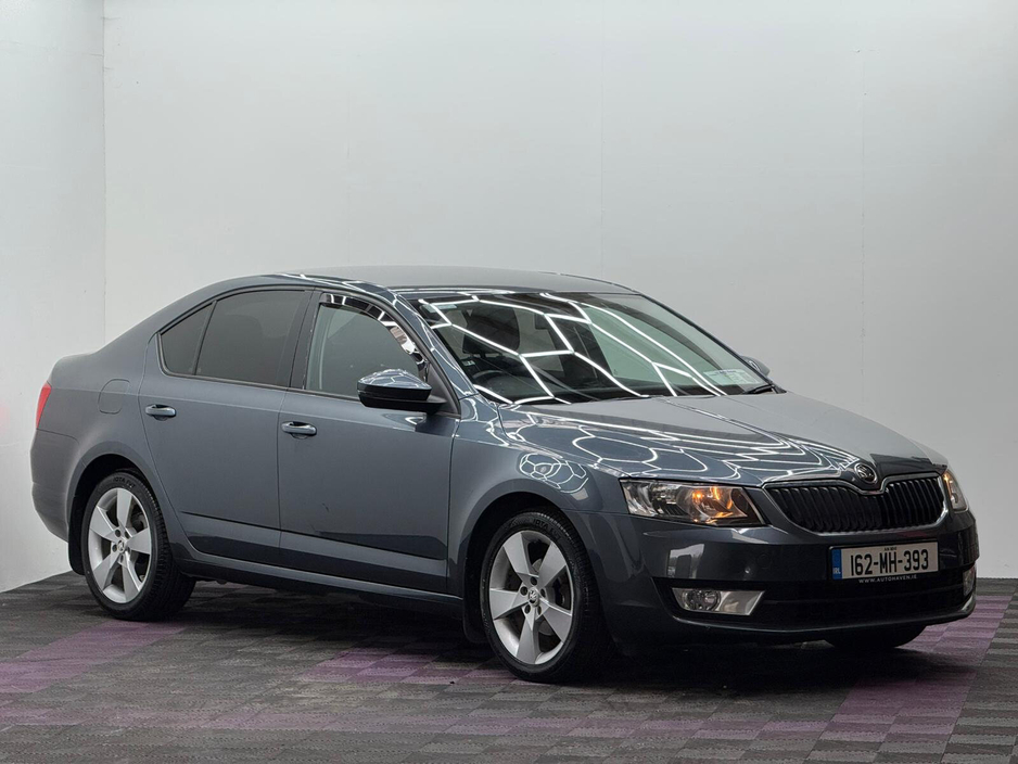 2016 Skoda Octavia - image 4