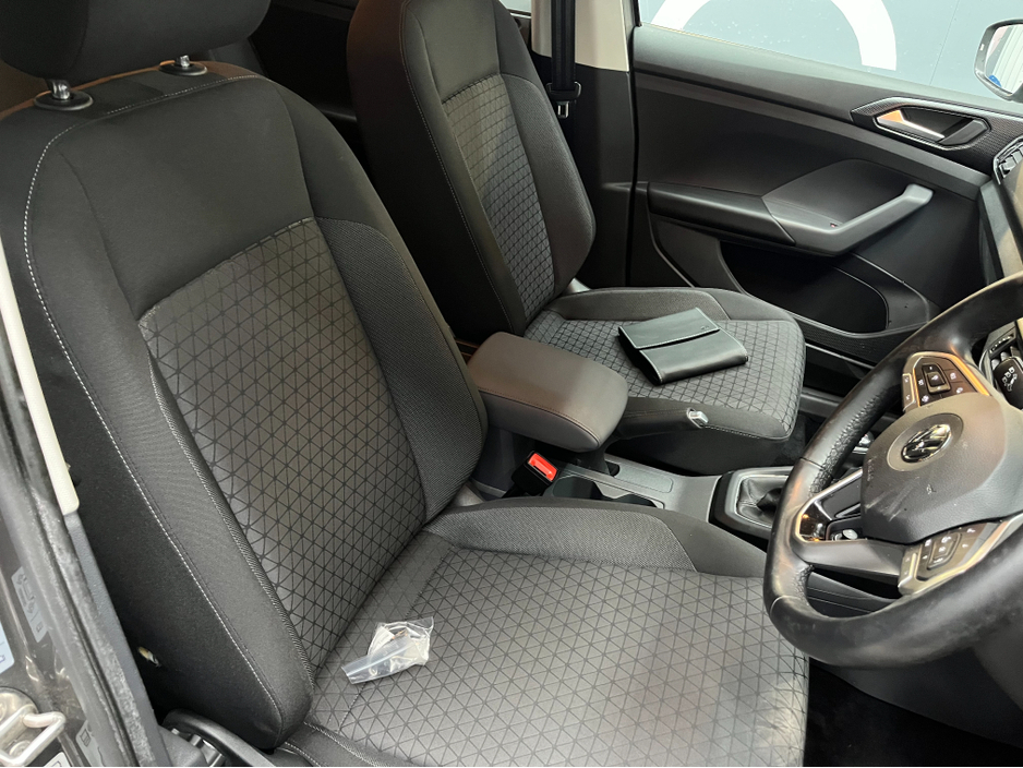 2020 Volkswagen T-Cross €21950! 2020 VOLKSWAGEN T-CROSS TSI FIRST 1.0 AUTOMATIC / CRUISE CONTROL / REVERSE CAMERA AND MORE €21,950