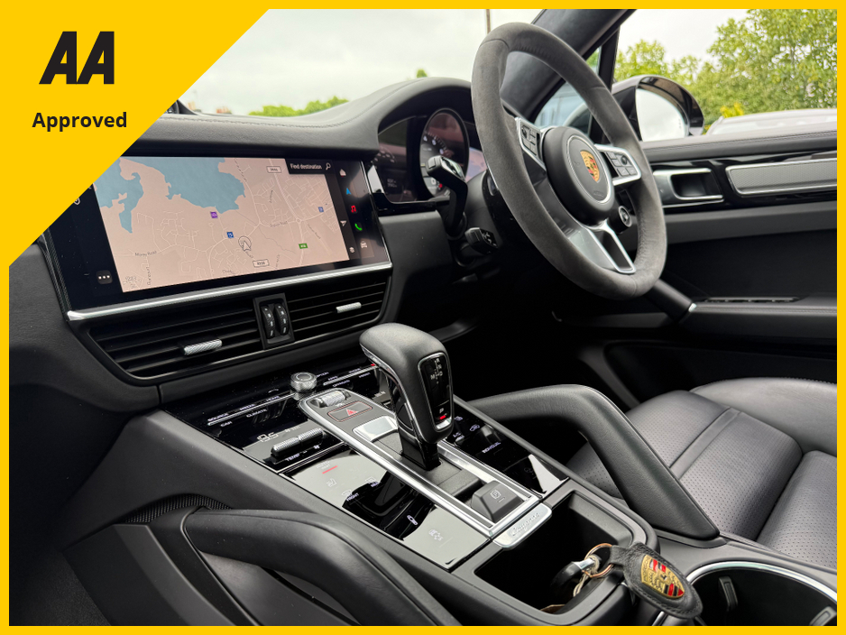 2023 Porsche Cayenne - image 29