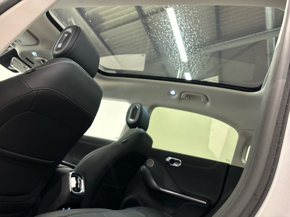 2025 Smart #1 SMART #1 Pro+ Electric Panoramic Sunroof - 360 camera - Reversing Camera - Sports Seats €26,950