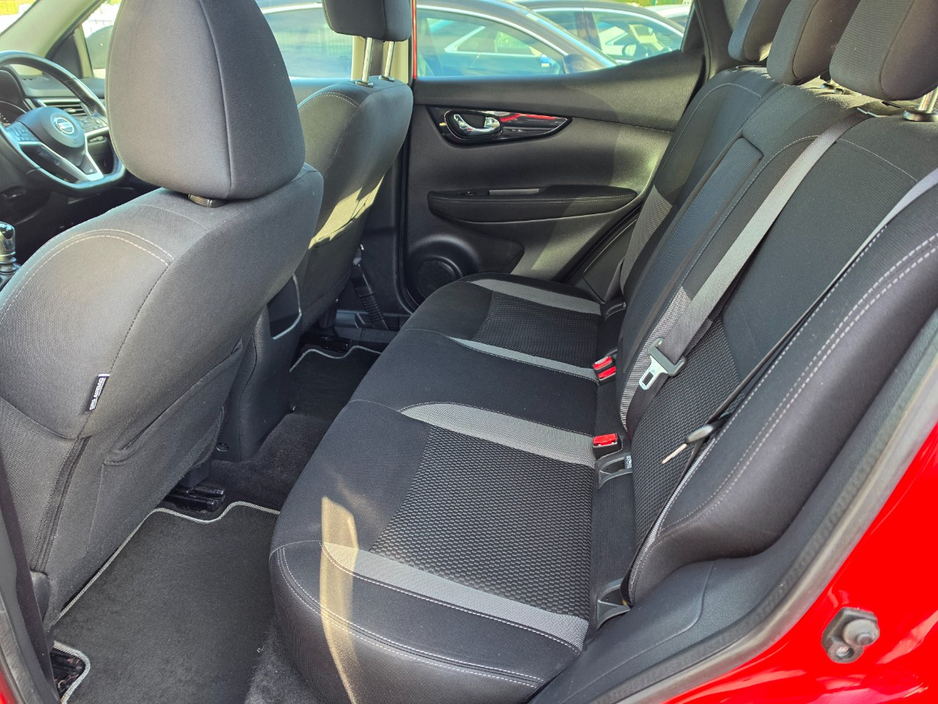 2017 Nissan Qashqai - image 19