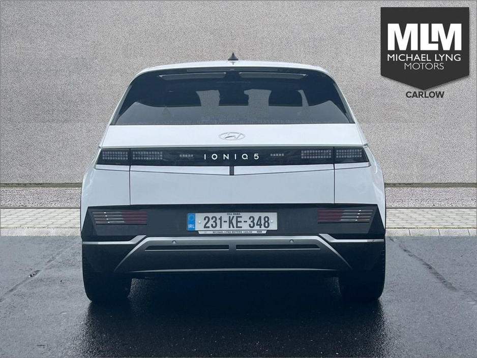 2023 Hyundai Ioniq 5 58kW Executive Plus, €26,995
