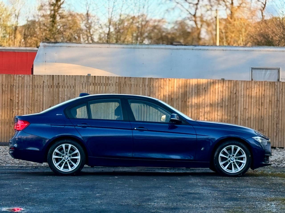 2017 BMW 3 Series - image 23