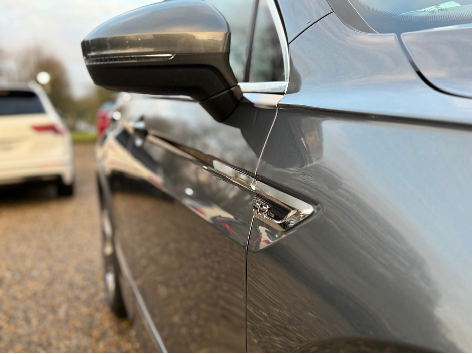 2020 Volkswagen Tiguan R-LINE 2.0 TDI D7F 150HP 5DR AUTO €31,950