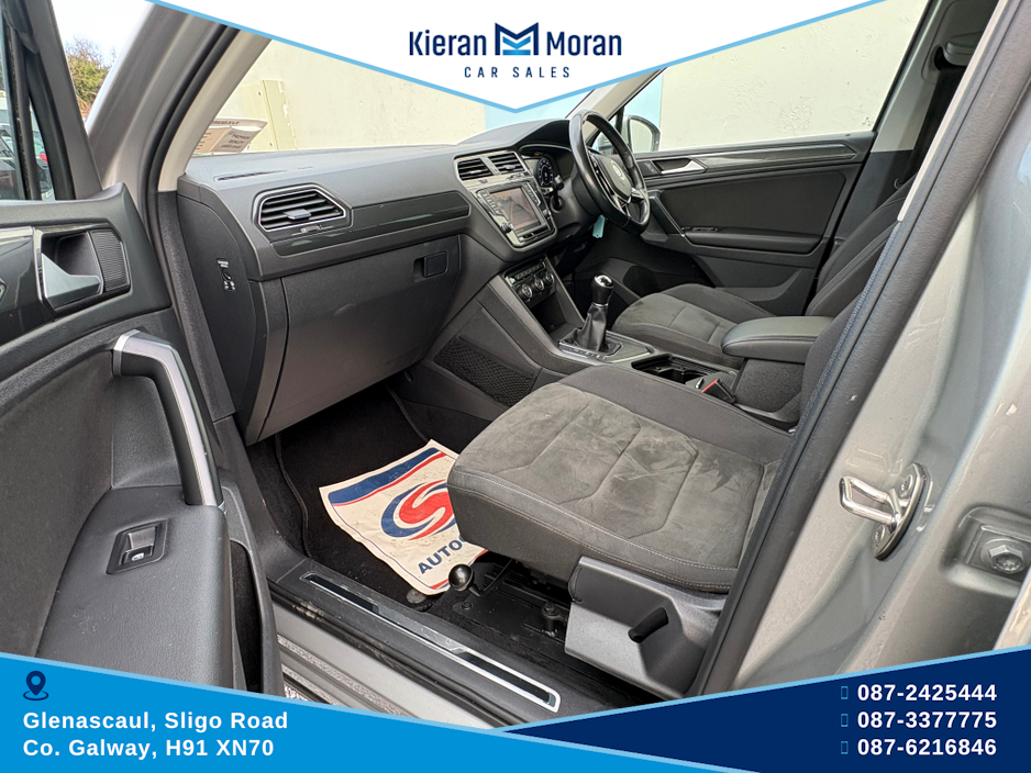 2016 Volkswagen Tiguan - image 10