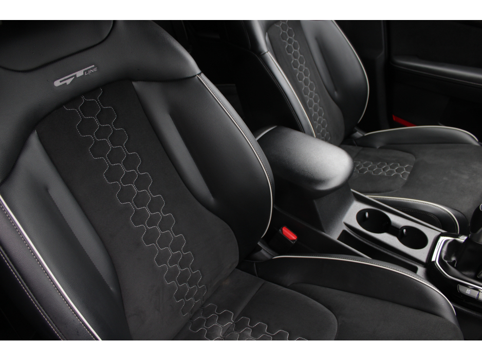 2022 Kia Sportage - image 11