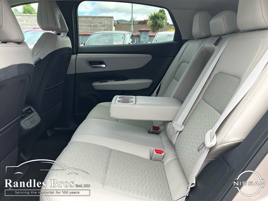 2025 Nissan Ariya - image 14