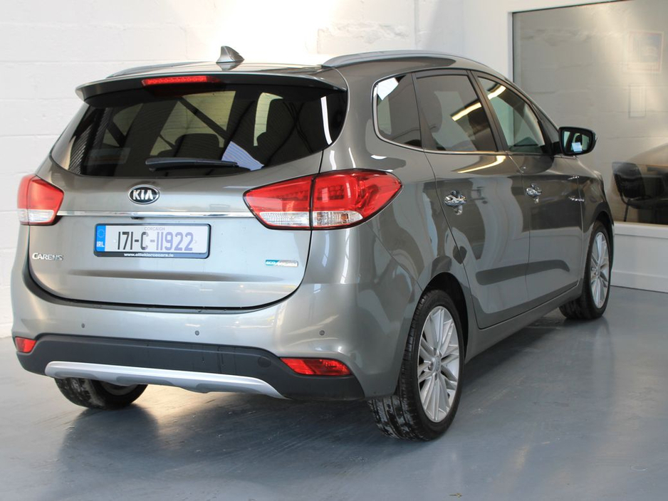 2017 Kia Carens 7 Seater EX 5DR €13,999