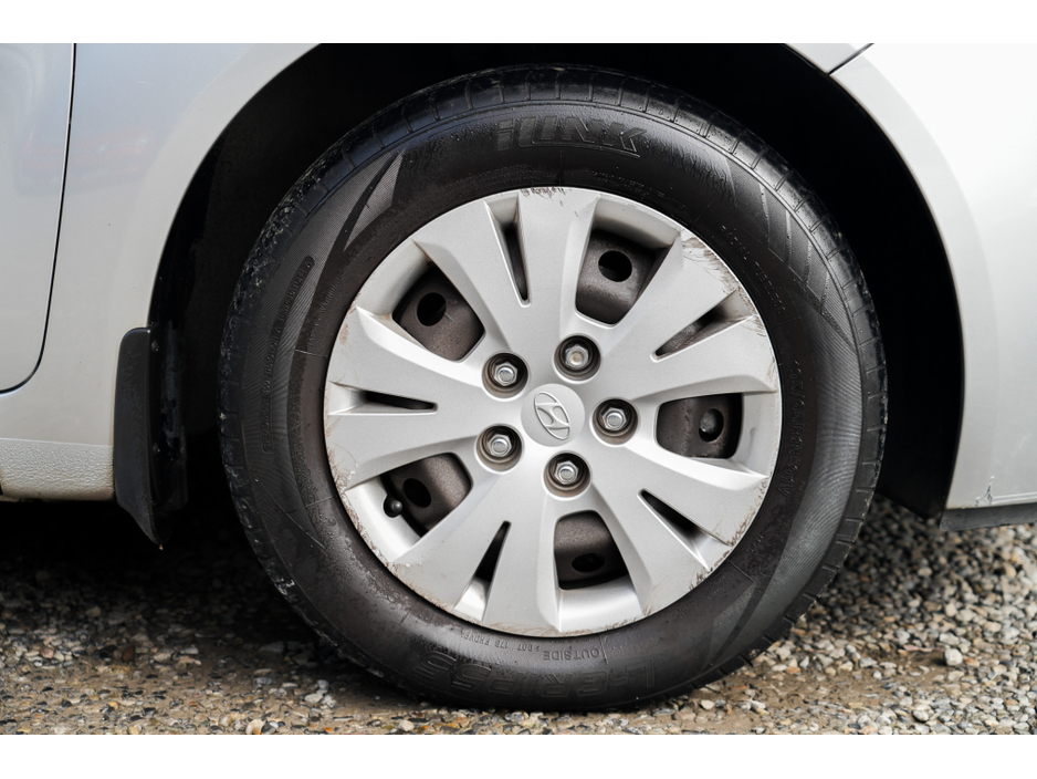 2013 Hyundai ix20 - image 13